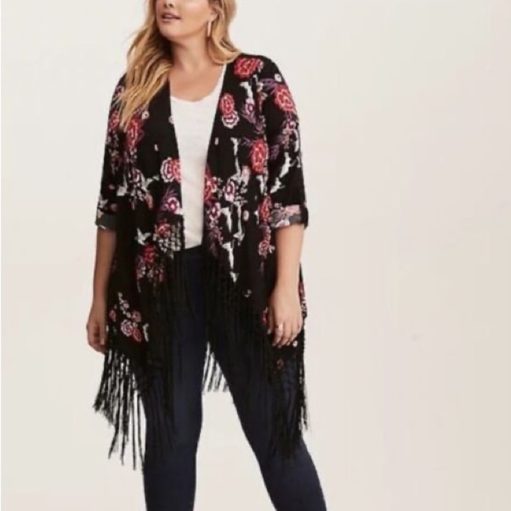 TORRID Black Floral Friged Open Front Kimono Size
1X
